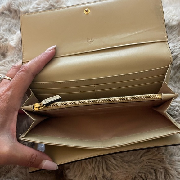 MCM Light Blue and Cream Wallet - Picture 9 of 11